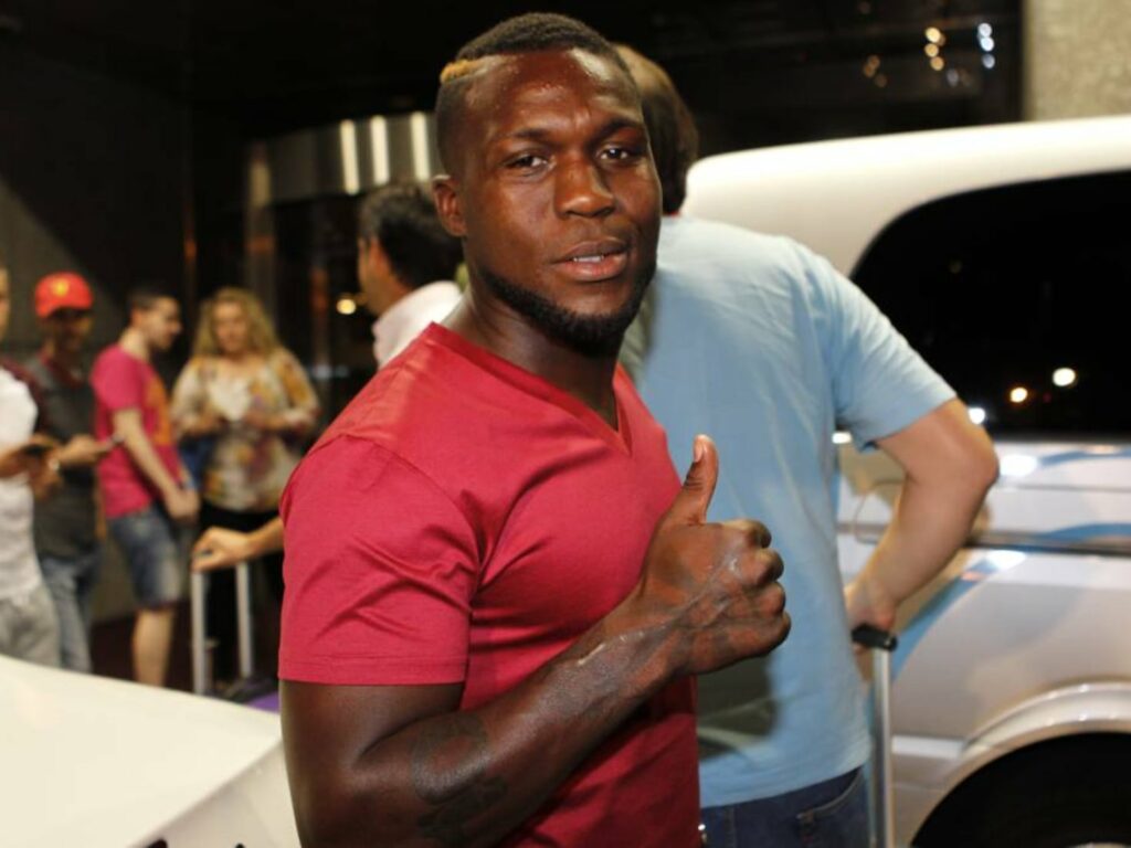How Royston Drenthe went Bankrupt? What happened to his money?